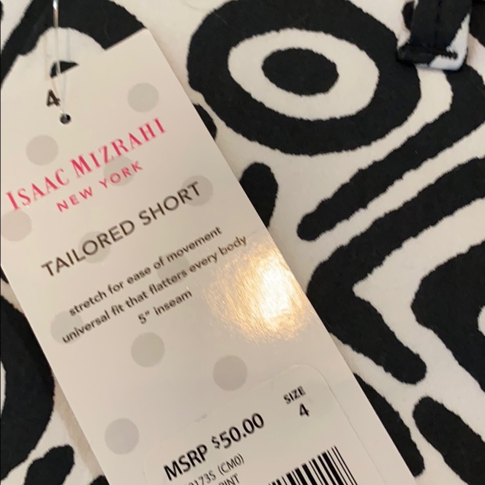 Isaac Mizrahi Women Tailored Dress Shorts - Picture 4 of 5